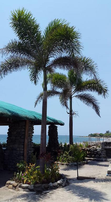 Reddoorz @ White Castle Beach Resort Iba Zambales Exterior photo